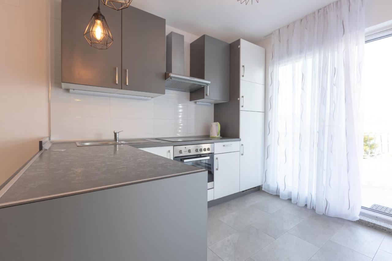 Holiday Home Insulam Mare Trogir Exterior foto