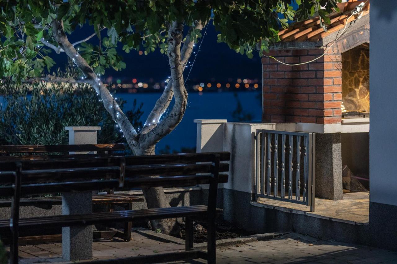 Holiday Home Insulam Mare Trogir Exterior foto